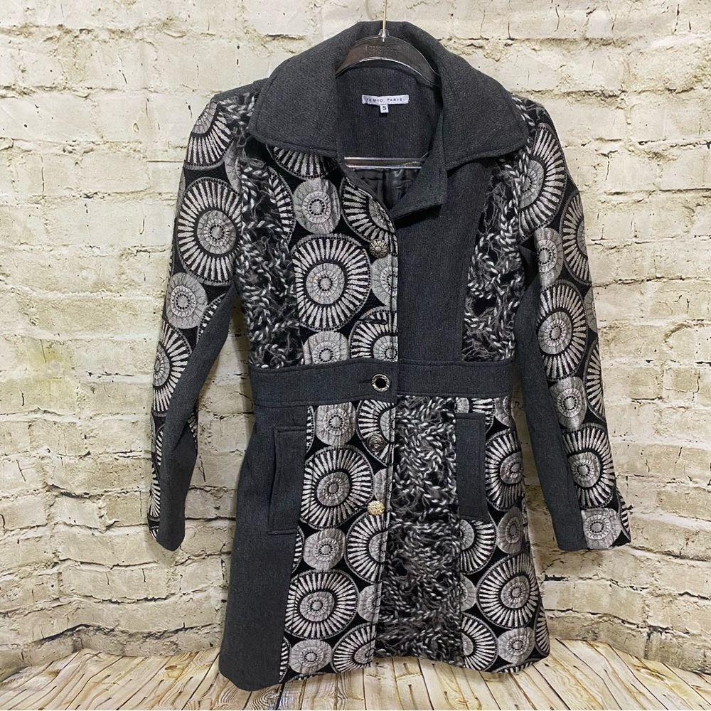 Tempo Paris Gray Black Geometric Embroidered Button Coat Jacket With Pockets